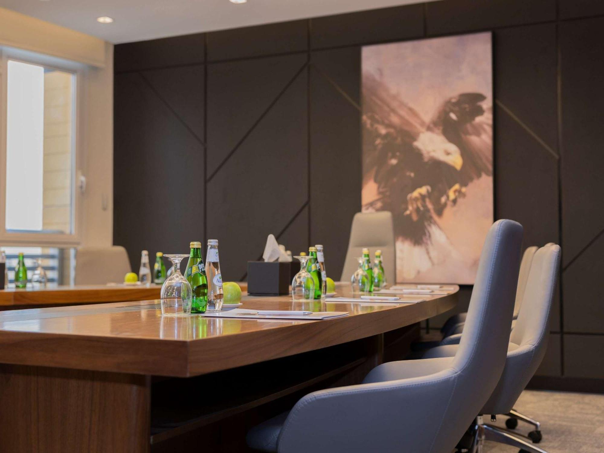 Mercure Riyadh Al Anoud Bagian luar foto