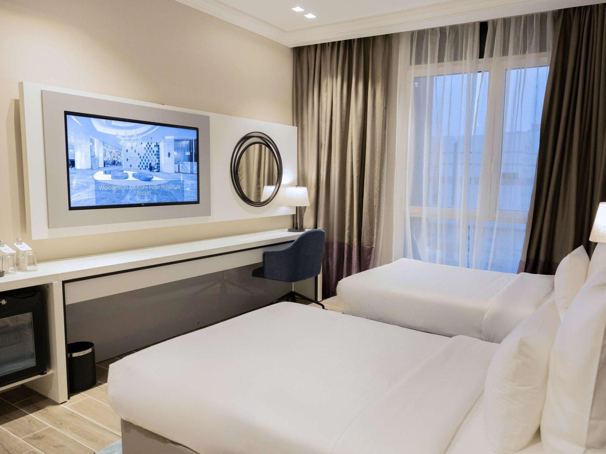 Mercure Riyadh Al Anoud Bagian luar foto