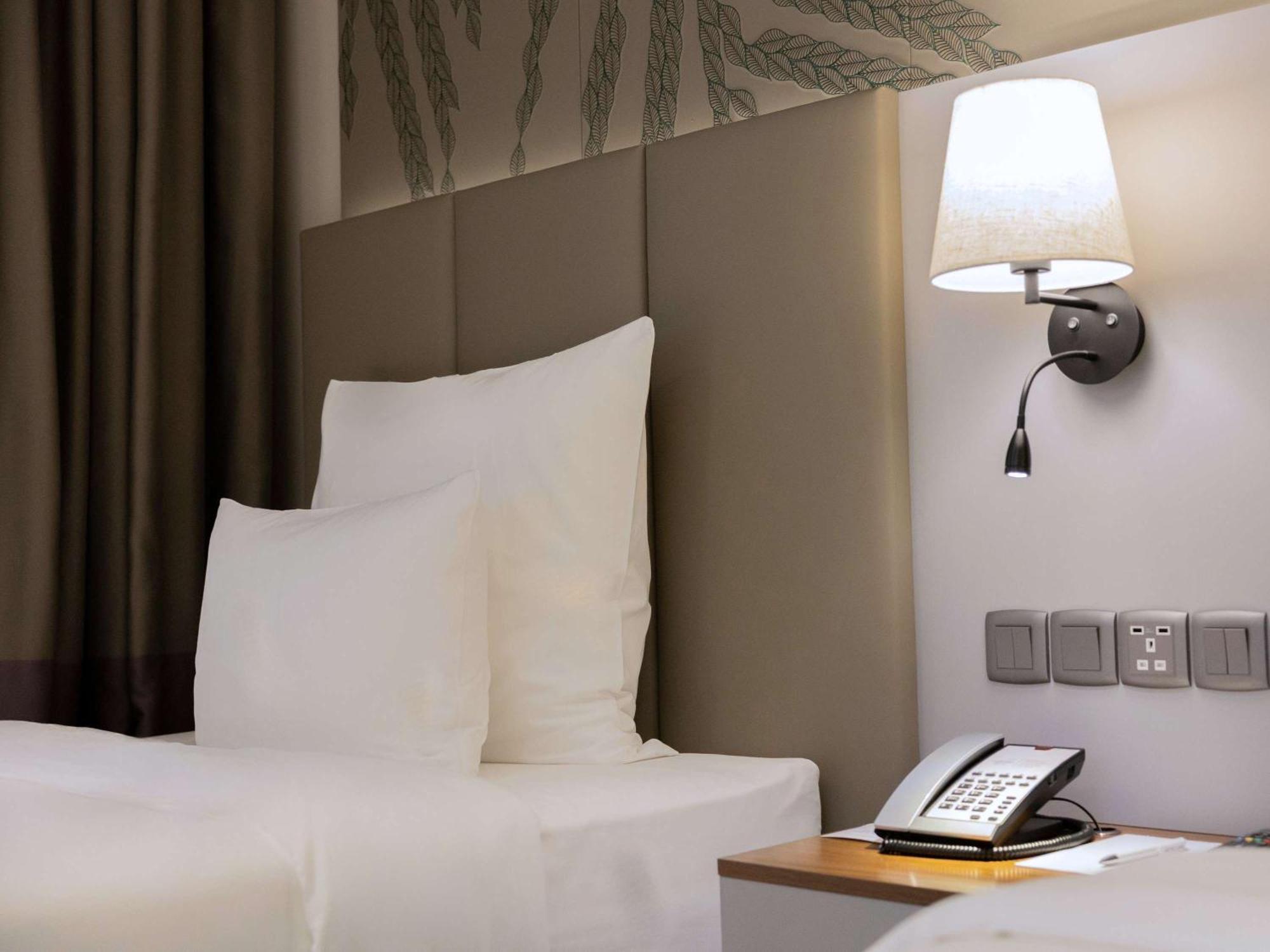 Mercure Riyadh Al Anoud Bagian luar foto
